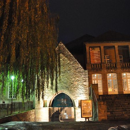 Cafe Hotel Du Theatre Dinan Exterior photo